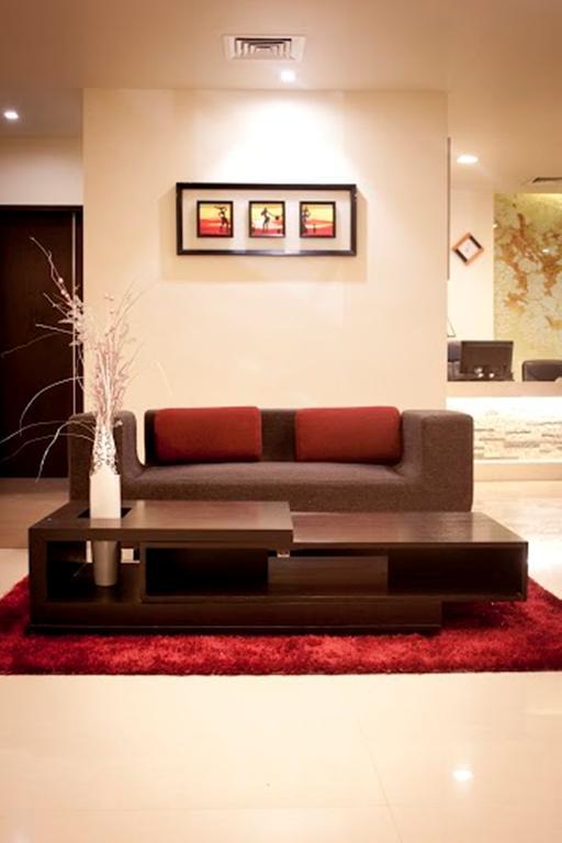 Sara Regency Hotel Kumbakonam Bagian luar foto